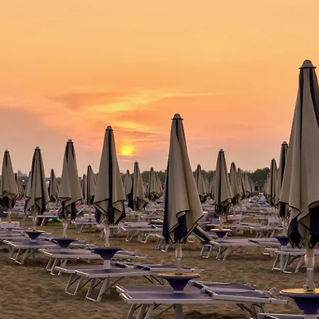 Cozy Up In Our Villa-beahost Villa Bibione